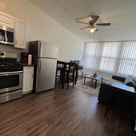 Cozy Andcomfortable Hollywood Apartment ロサンゼルス エクステリア 写真