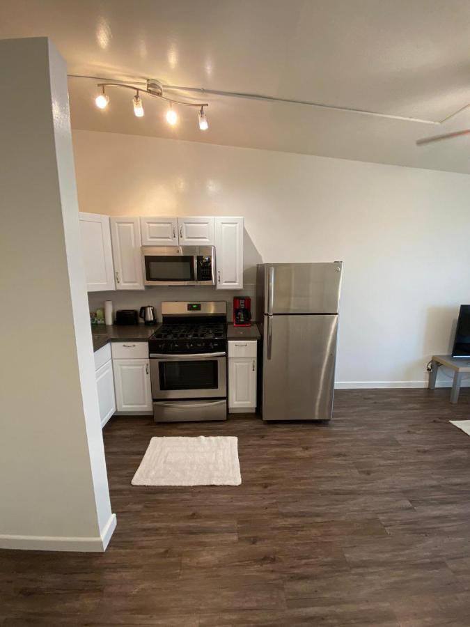 Cozy Andcomfortable Hollywood Apartment ロサンゼルス エクステリア 写真
